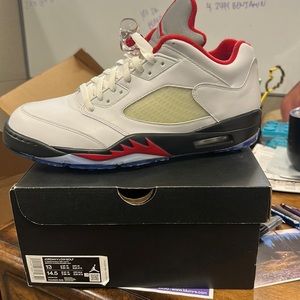 Air Jordan Retro 5 golf shoes